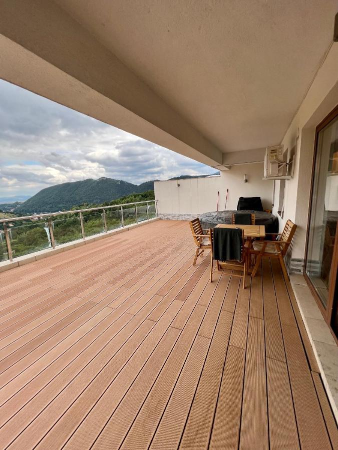#3 Coroni Seasons Apart Brasov Exterior photo